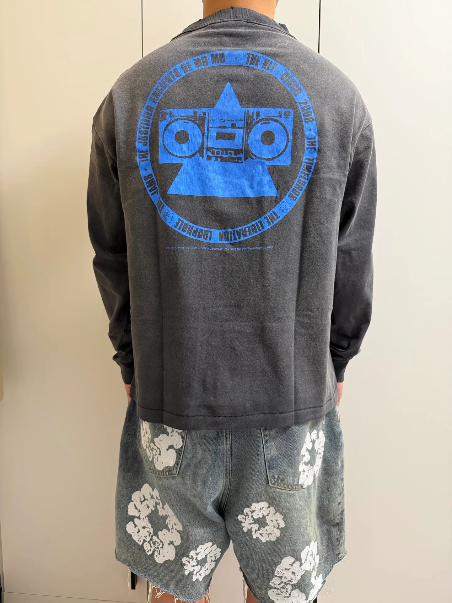 SAINT Mxxxxxx × The KLF BLUE KLF_LS TEE KLF/BLK Blue KLF tape recorder long sleeves Washed black S-XL Completely aligned Tube weaving fabric without side seams Garment dyeing Macau water fading and distressing Simulated sun washing and fading treatment Natural and perfect fading Hand-made holes and fraying Ink splashing treatment Correct main mark/wash mark/cherub anti-counterfeiting mark